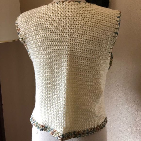 Vintage knitted vest  - Picture 4 of 4